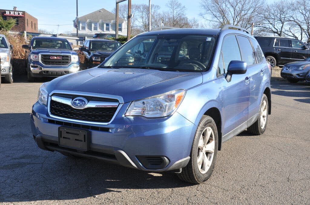 2016 SUBARU Forester