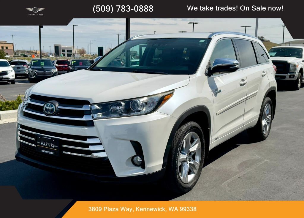 2017 TOYOTA Highlander