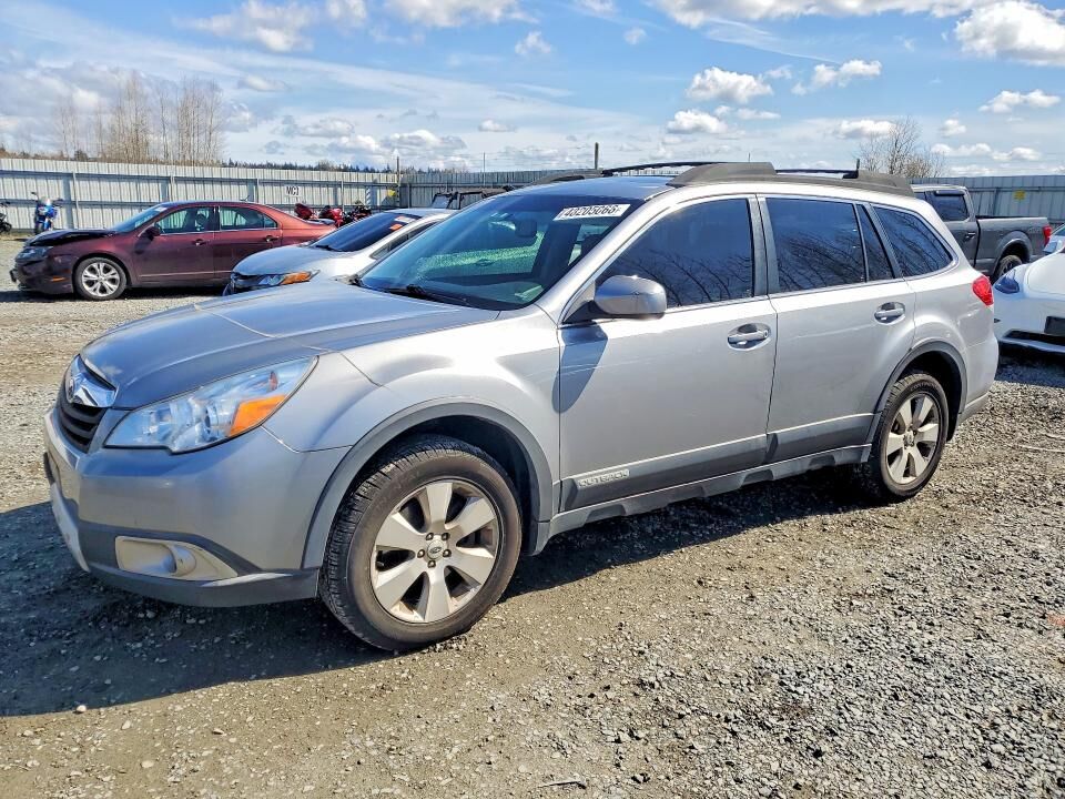 2011 SUBARU Outback