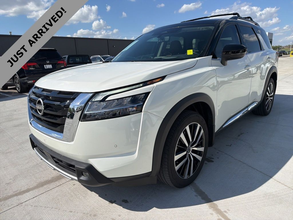 2023 NISSAN Pathfinder