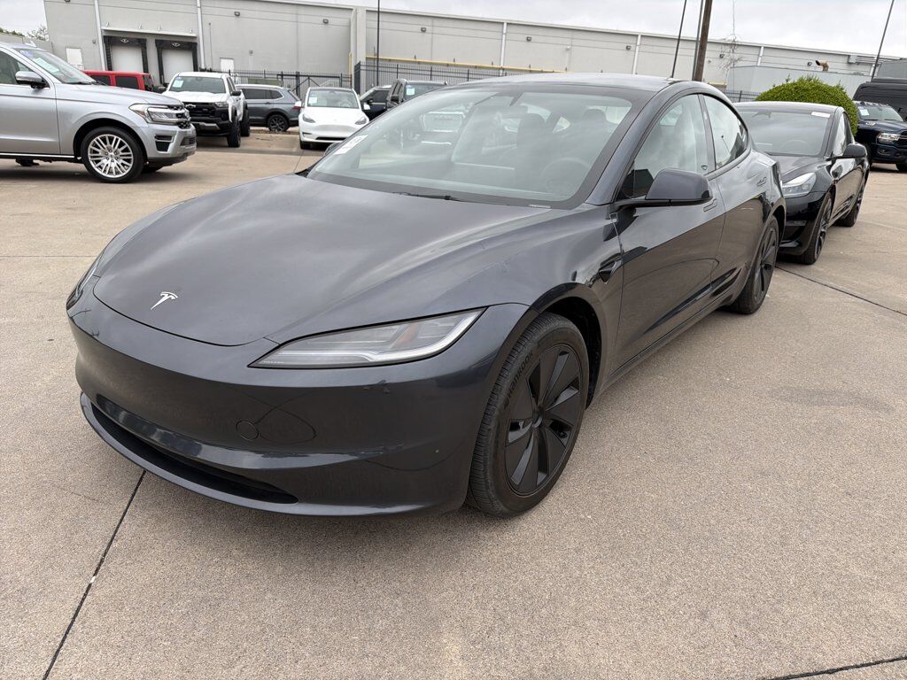 2024 TESLA Model 3