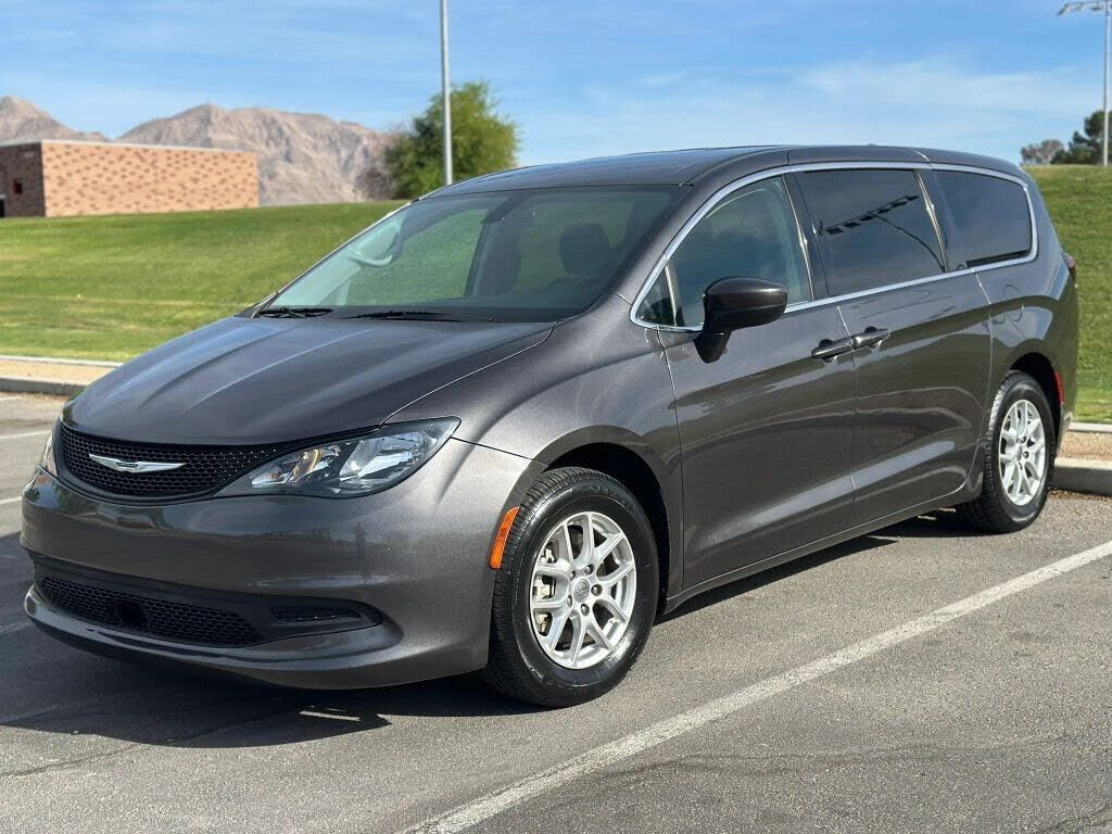 2022 CHRYSLER Pacifica