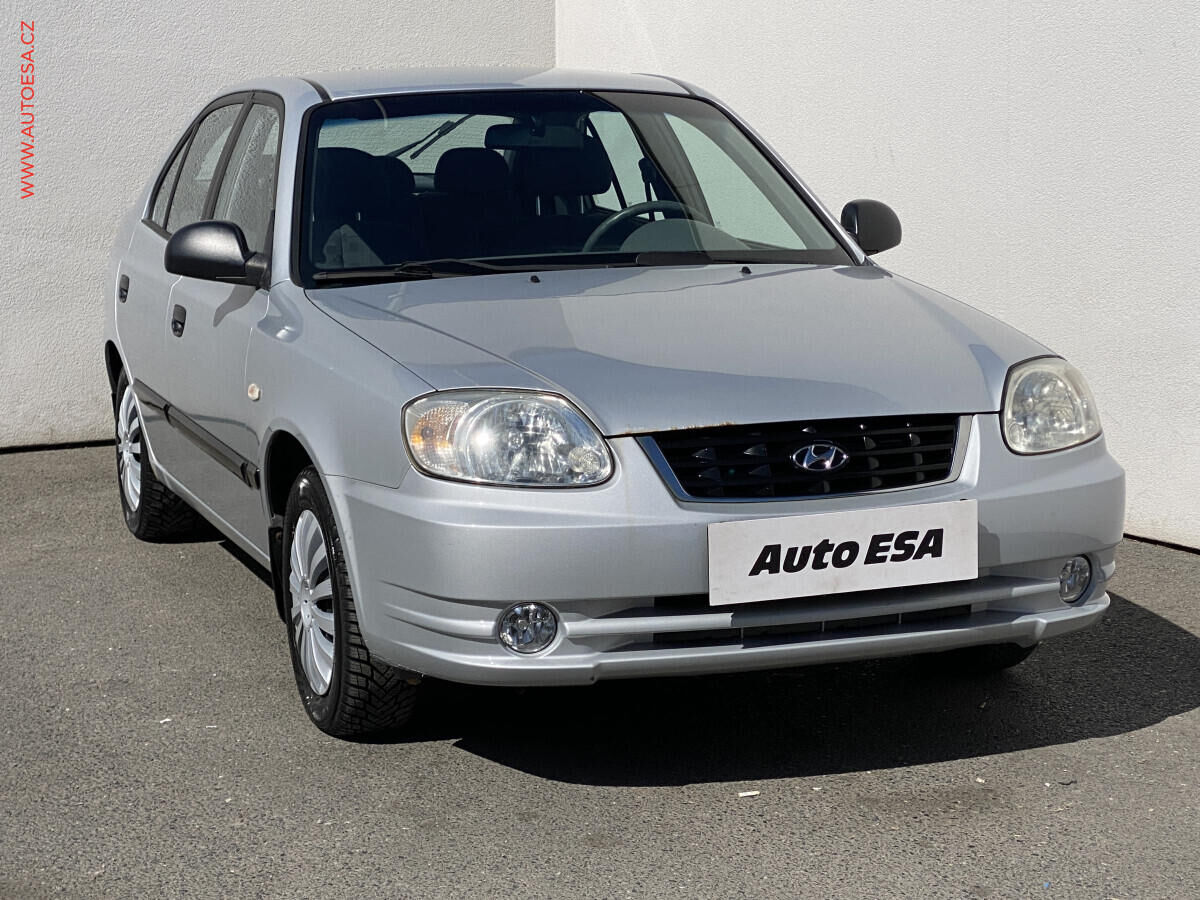 2005 HYUNDAI Accent