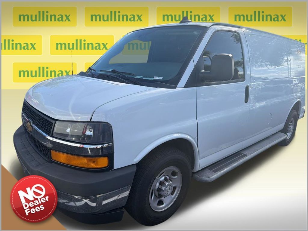 2021 CHEVROLET Express