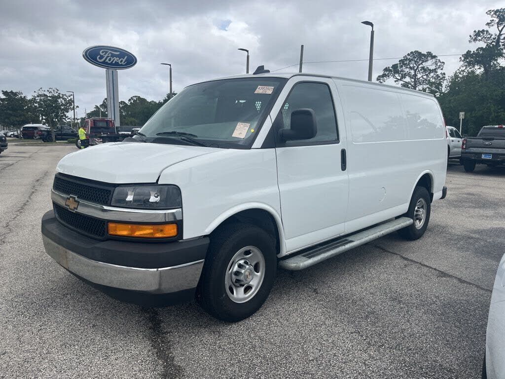 2024 CHEVROLET Express
