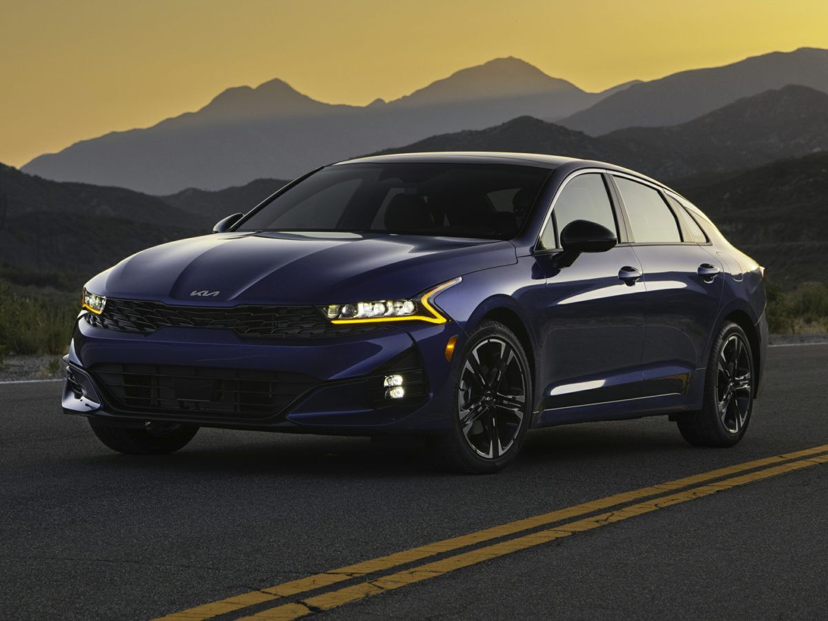2022 KIA K5