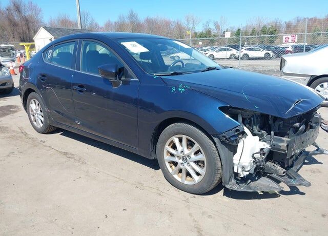 2017 MAZDA Mazda3