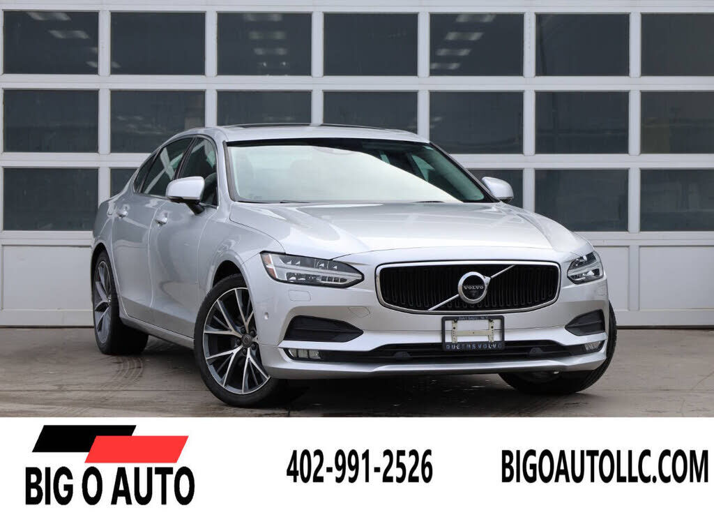 2018 VOLVO S90