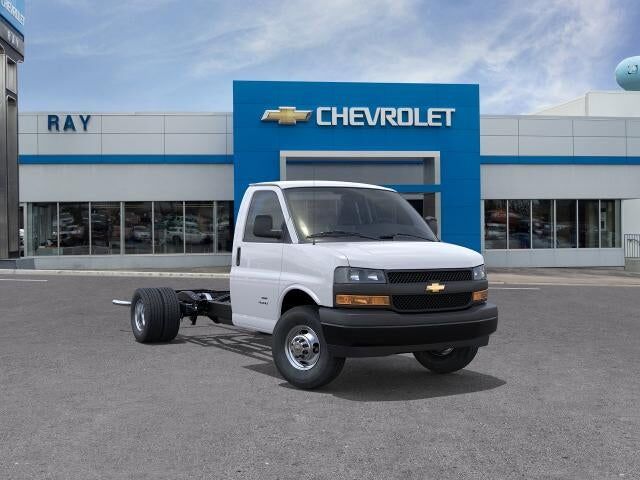 2026 CHEVROLET Express