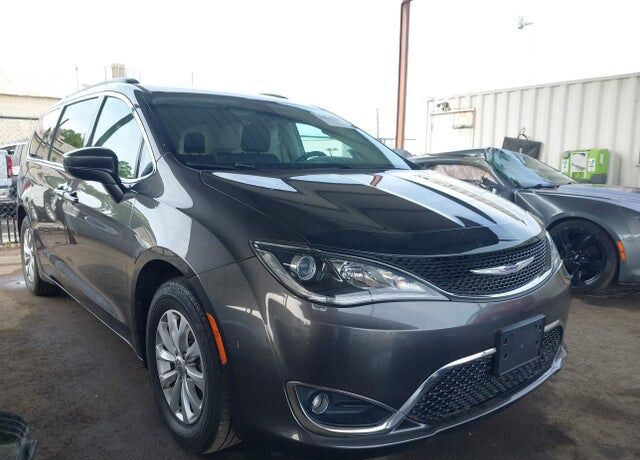 2019 CHRYSLER Pacifica