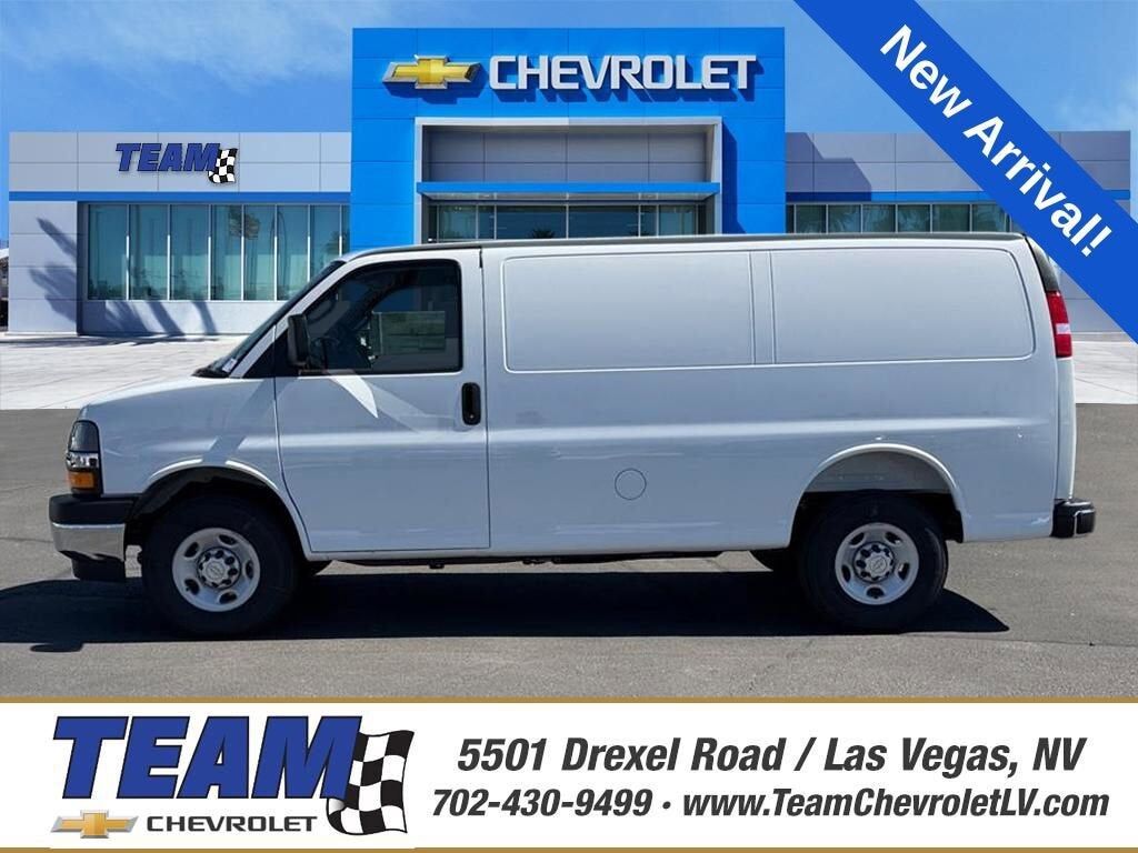 2026 CHEVROLET Express