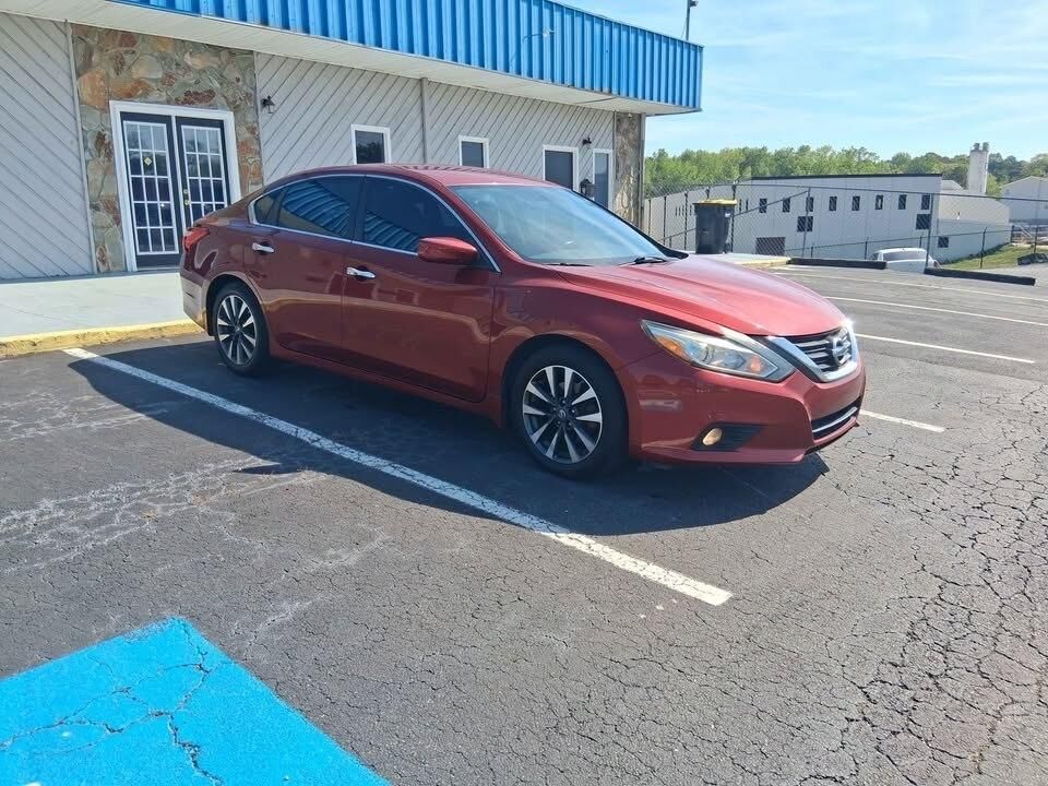 2017 NISSAN Altima