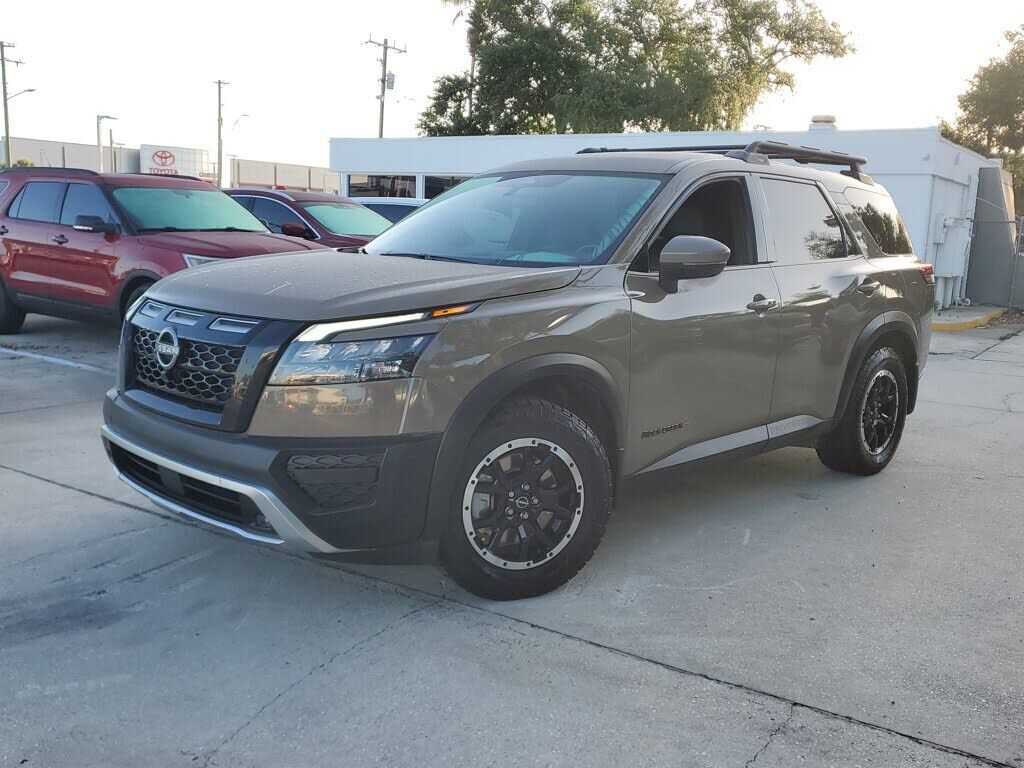2024 NISSAN Pathfinder