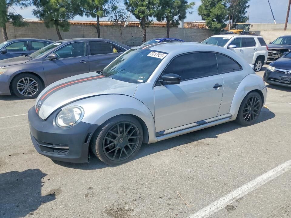 2012 VOLKSWAGEN Beetle