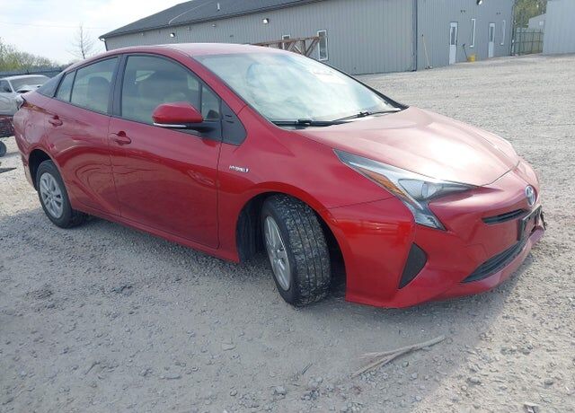 2016 TOYOTA PRIUS