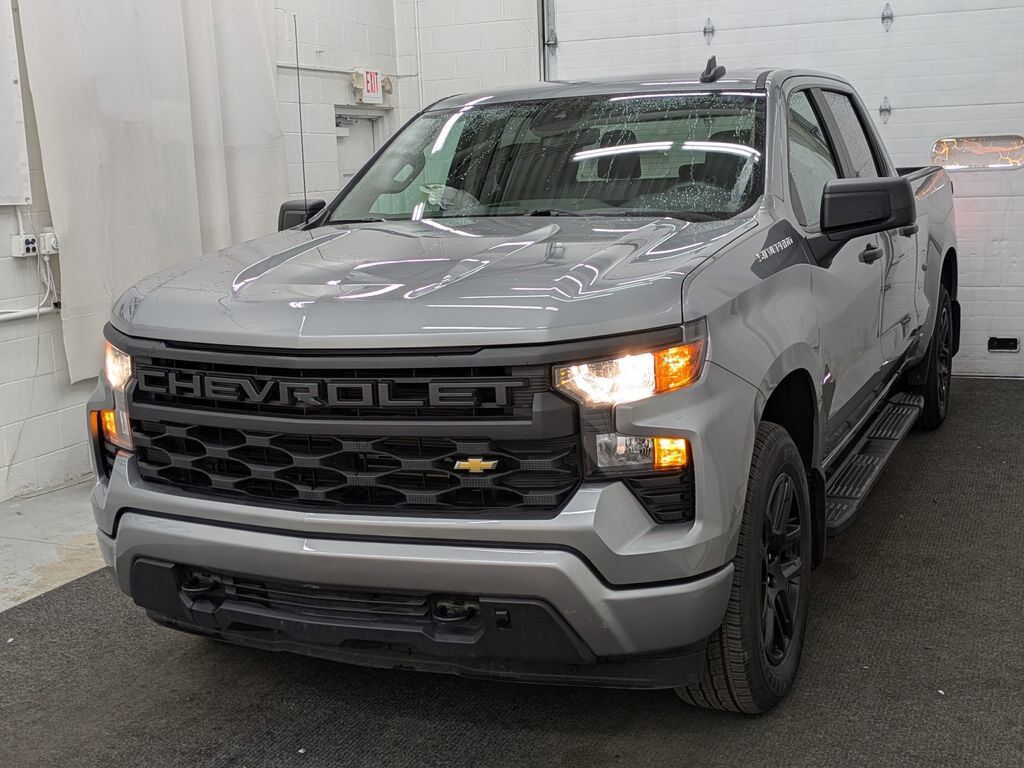 2024 CHEVROLET Silverado