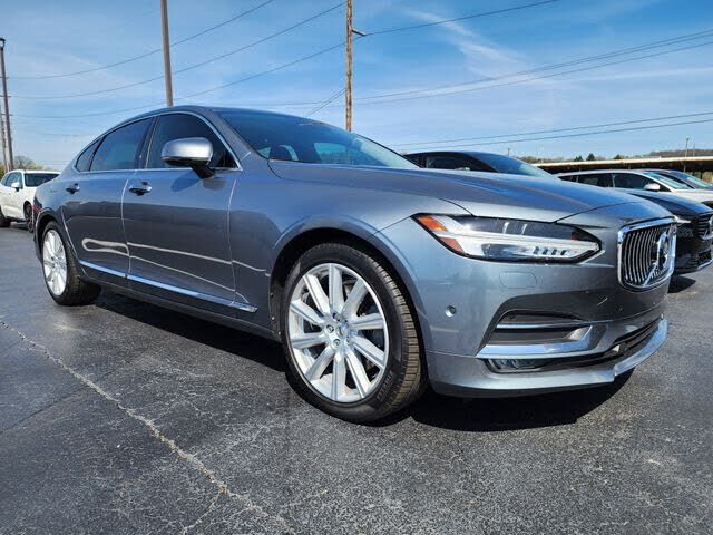 2018 VOLVO S90