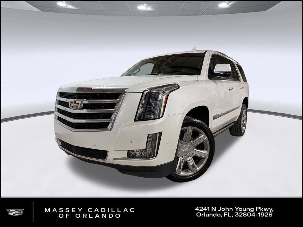 2017 CADILLAC Escalade