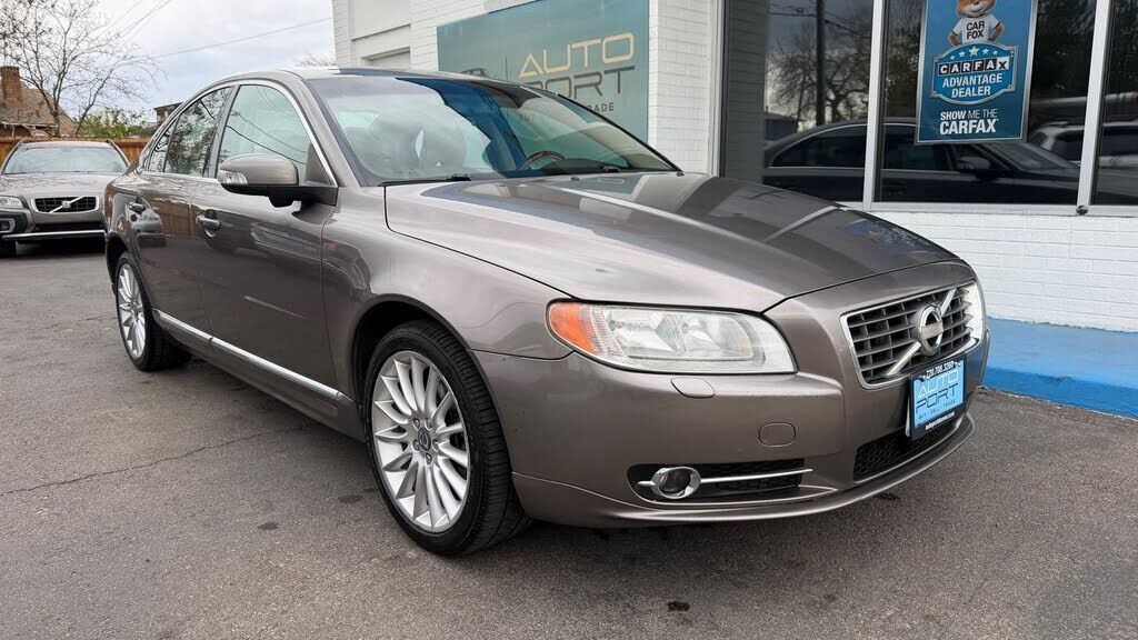 2011 VOLVO S80