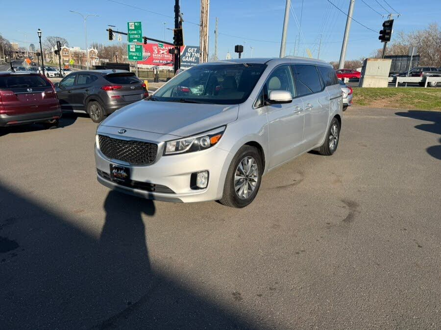 2015 KIA Sedona