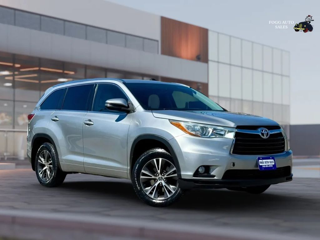 2016 TOYOTA Highlander