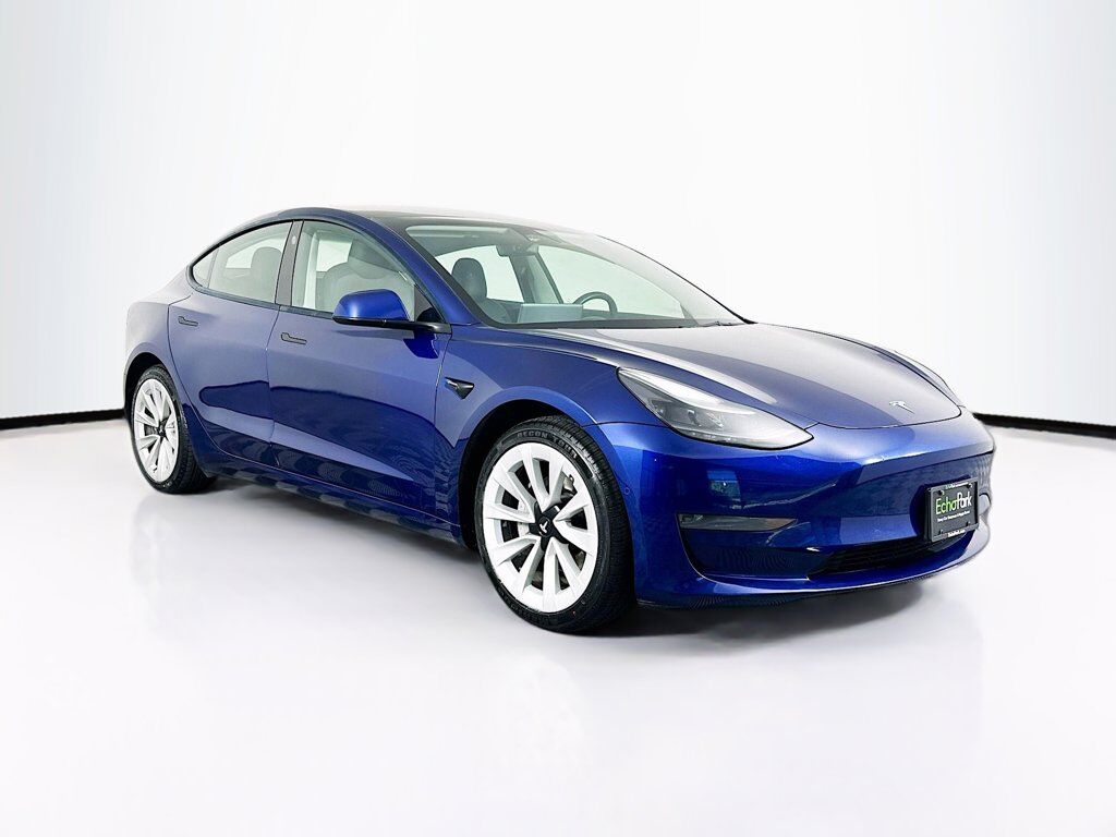 2022 TESLA Model 3