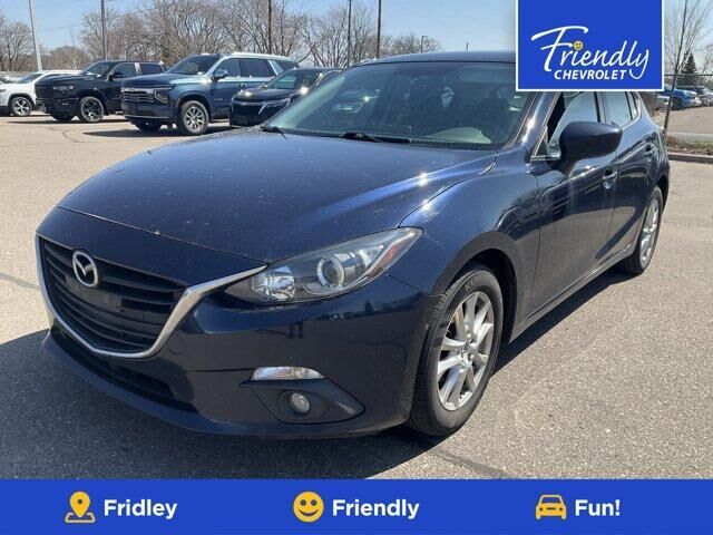 2016 MAZDA Mazda3
