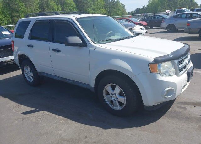 2010 FORD Escape