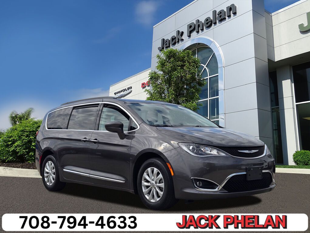 2017 CHRYSLER Pacifica