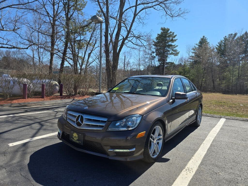 2013 MERCEDES-BENZ C-Class