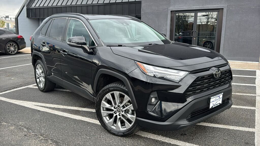2022 TOYOTA RAV4