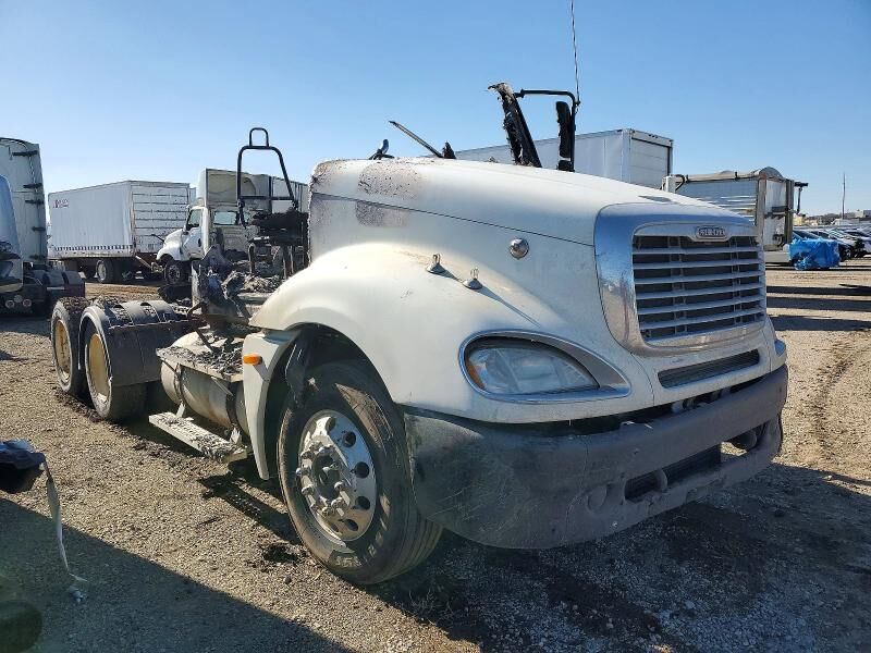 2005 FREIGHTLINER Columbia