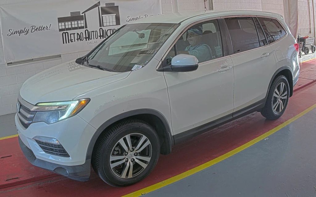 2017 HONDA Pilot
