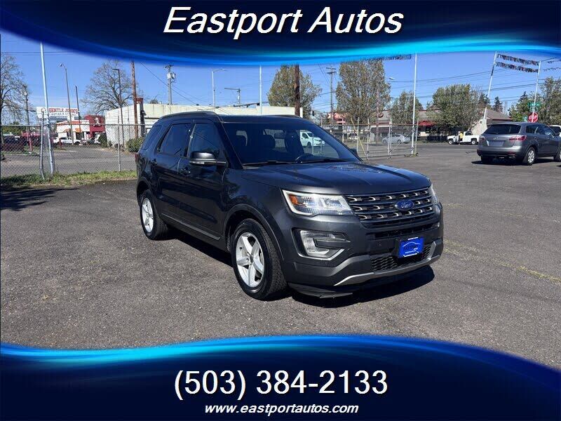 2017 FORD Explorer