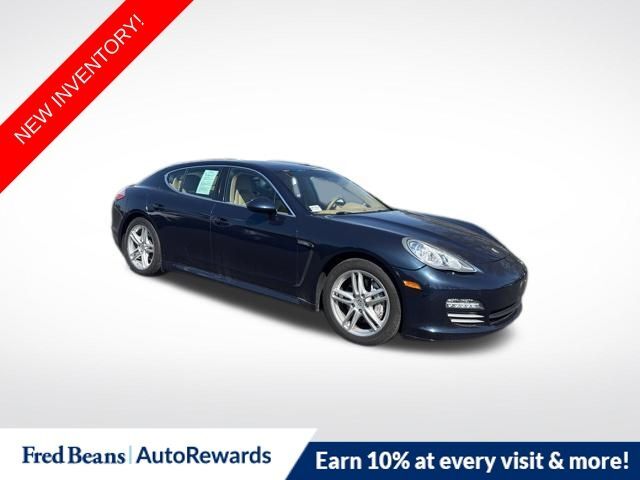 2011 PORSCHE Panamera