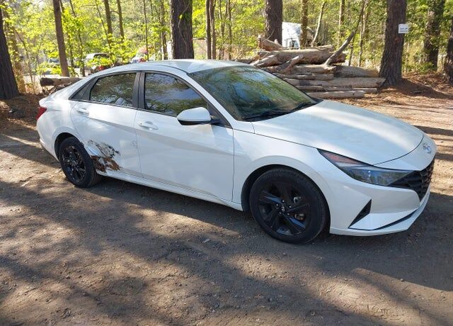 2021 HYUNDAI Elantra