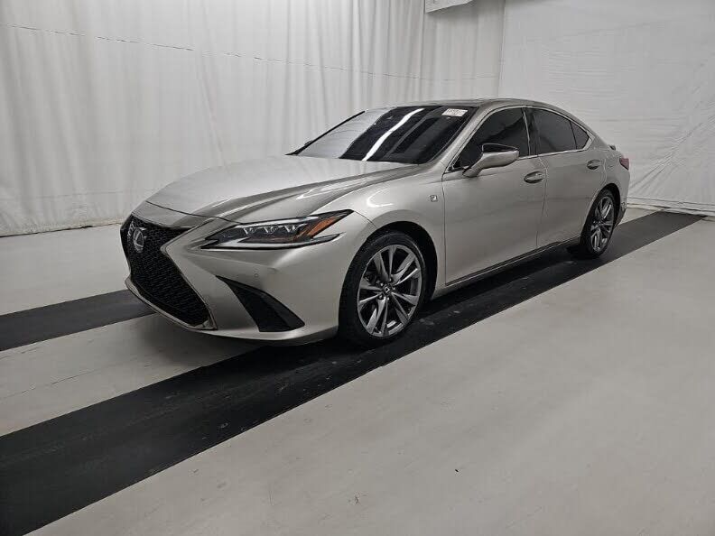 2019 LEXUS ES