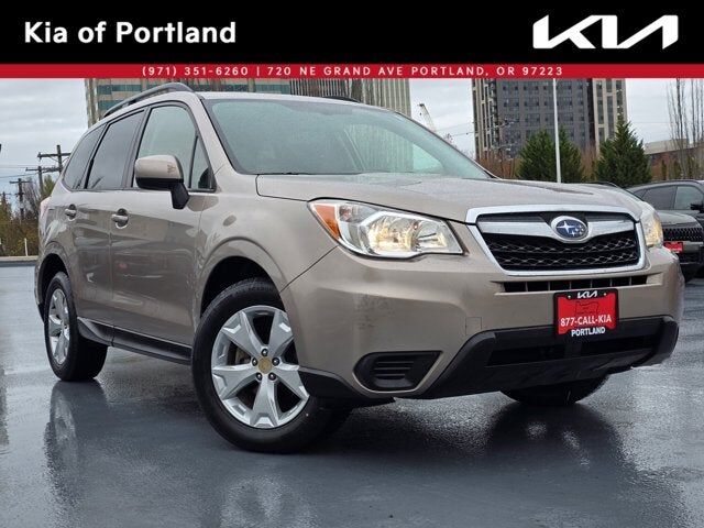 2015 SUBARU Forester