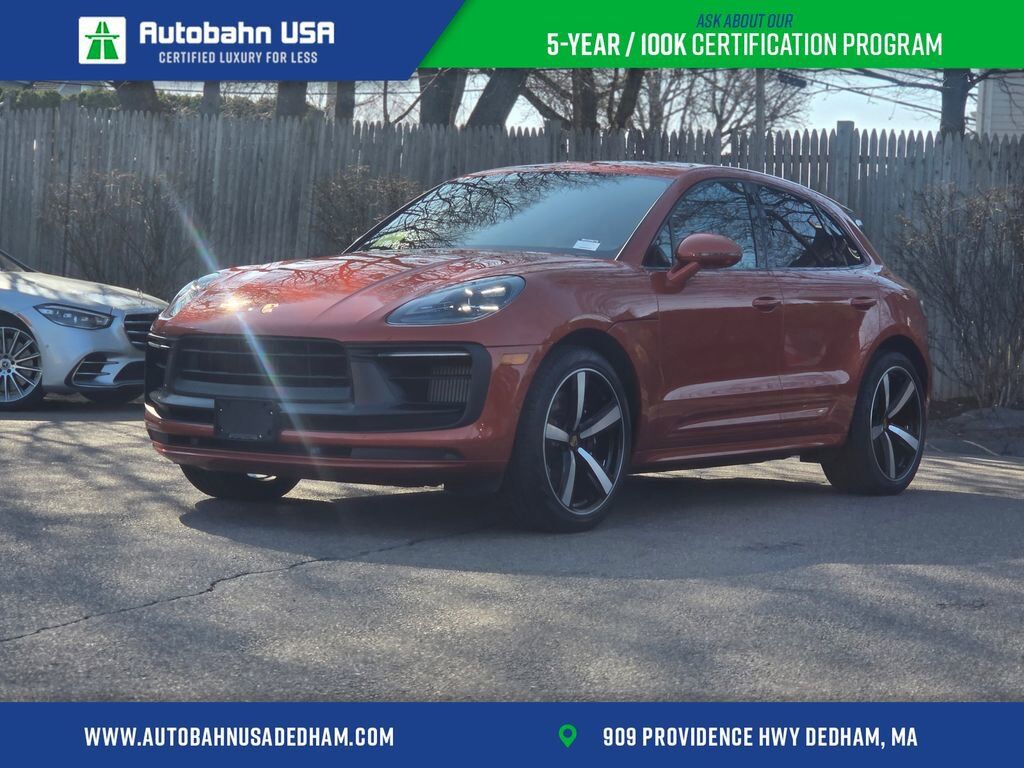 2022 PORSCHE Macan