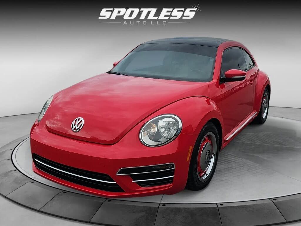 2018 VOLKSWAGEN Beetle