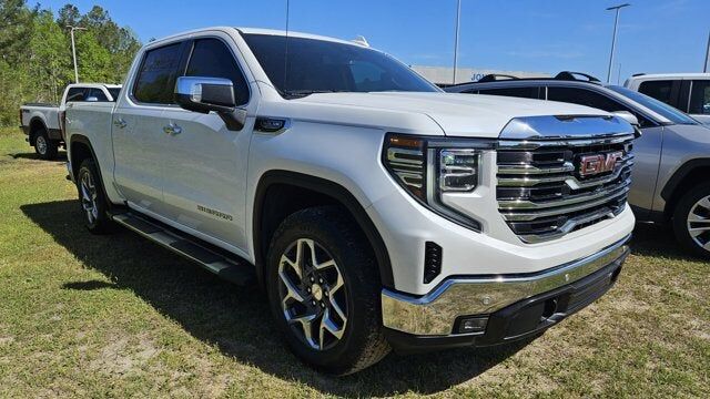 2023 GMC Sierra