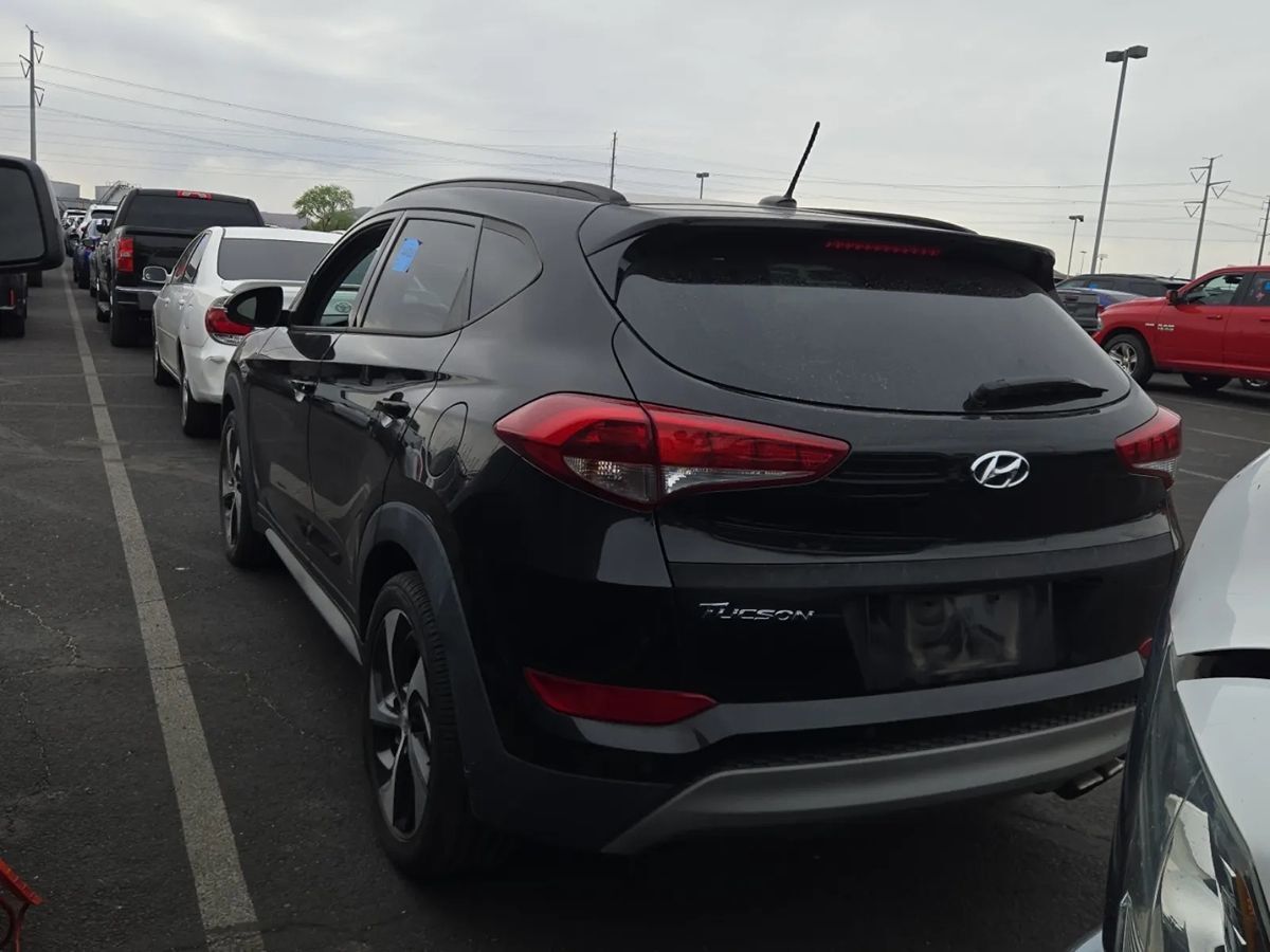 2017 HYUNDAI Tucson
