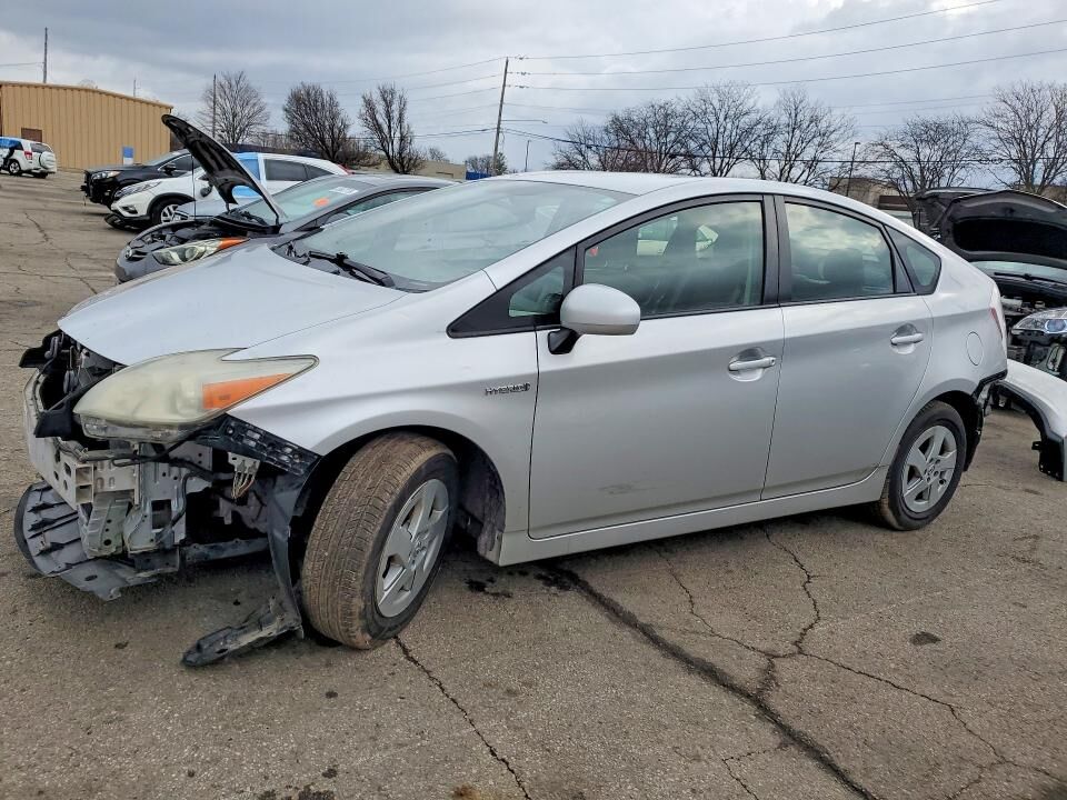 2011 TOYOTA PRIUS