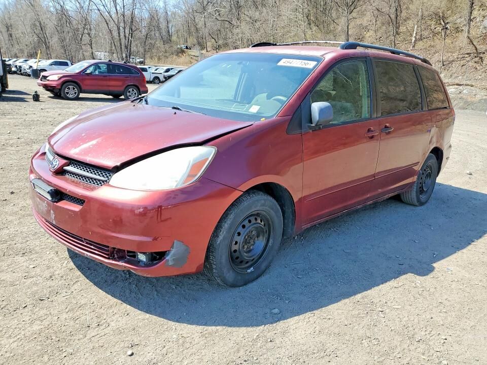 2004 TOYOTA Sienna