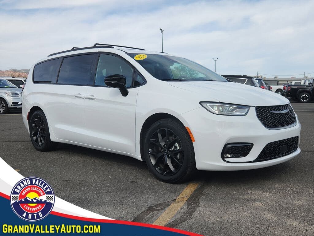 2025 CHRYSLER Pacifica