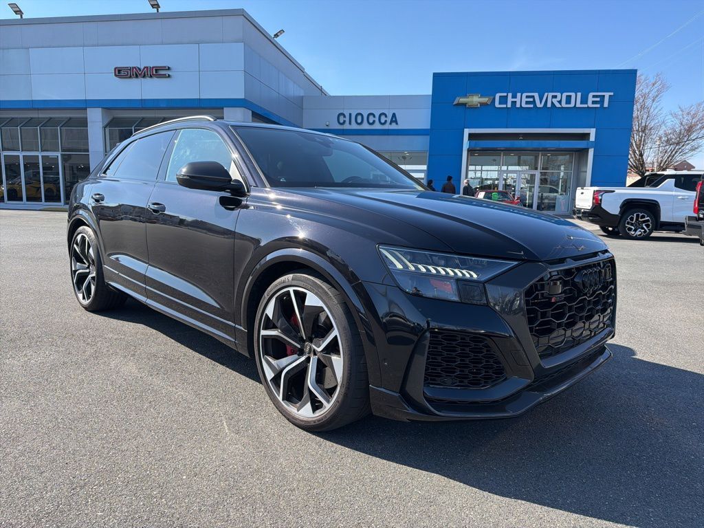 2021 AUDI RS Q8