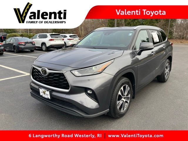 2023 TOYOTA Highlander