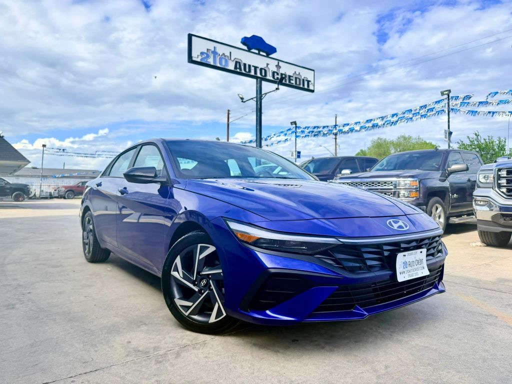 2025 HYUNDAI Elantra