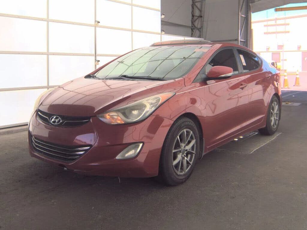 2012 HYUNDAI Elantra