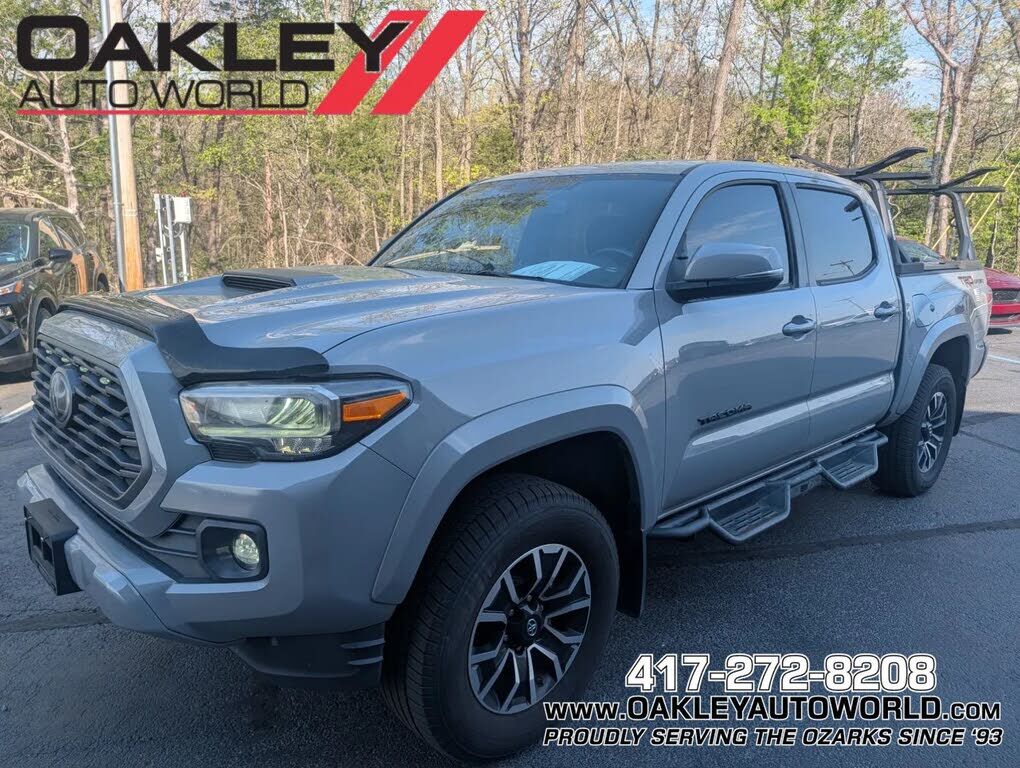 2020 TOYOTA Tacoma